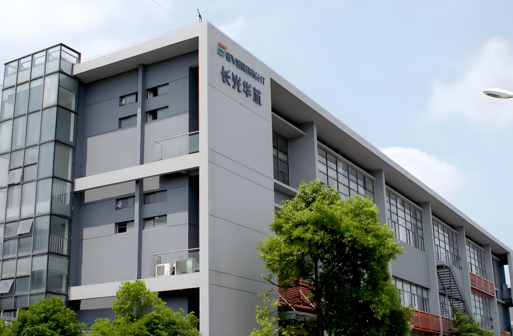 并购信号释放 行业整合提速 激光芯片产业